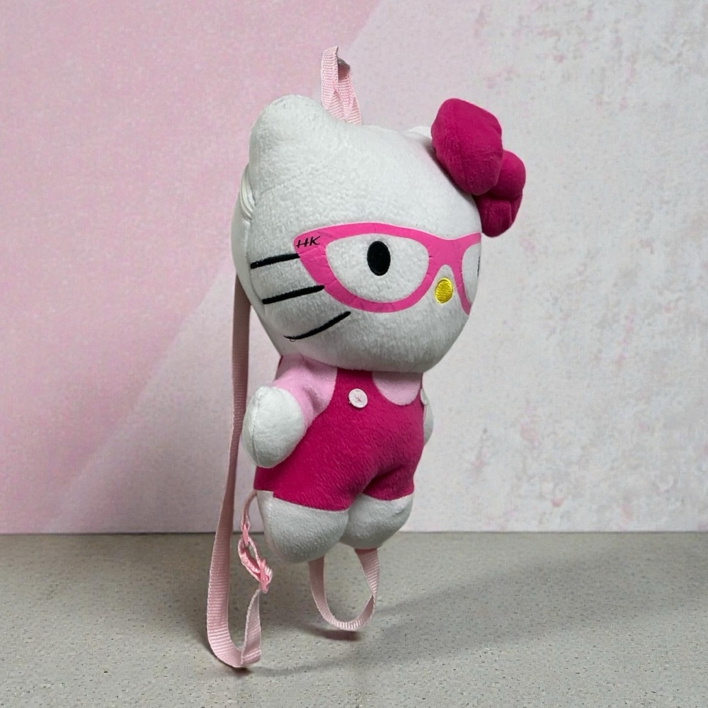 Adorable Hello Kitty Plush Backpack with Pink Bow and Glasses - Picture 7 of 10